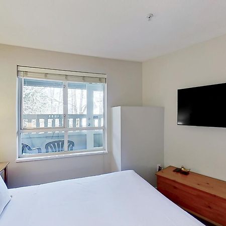Town Plaza Suites Whistler Quarto foto
