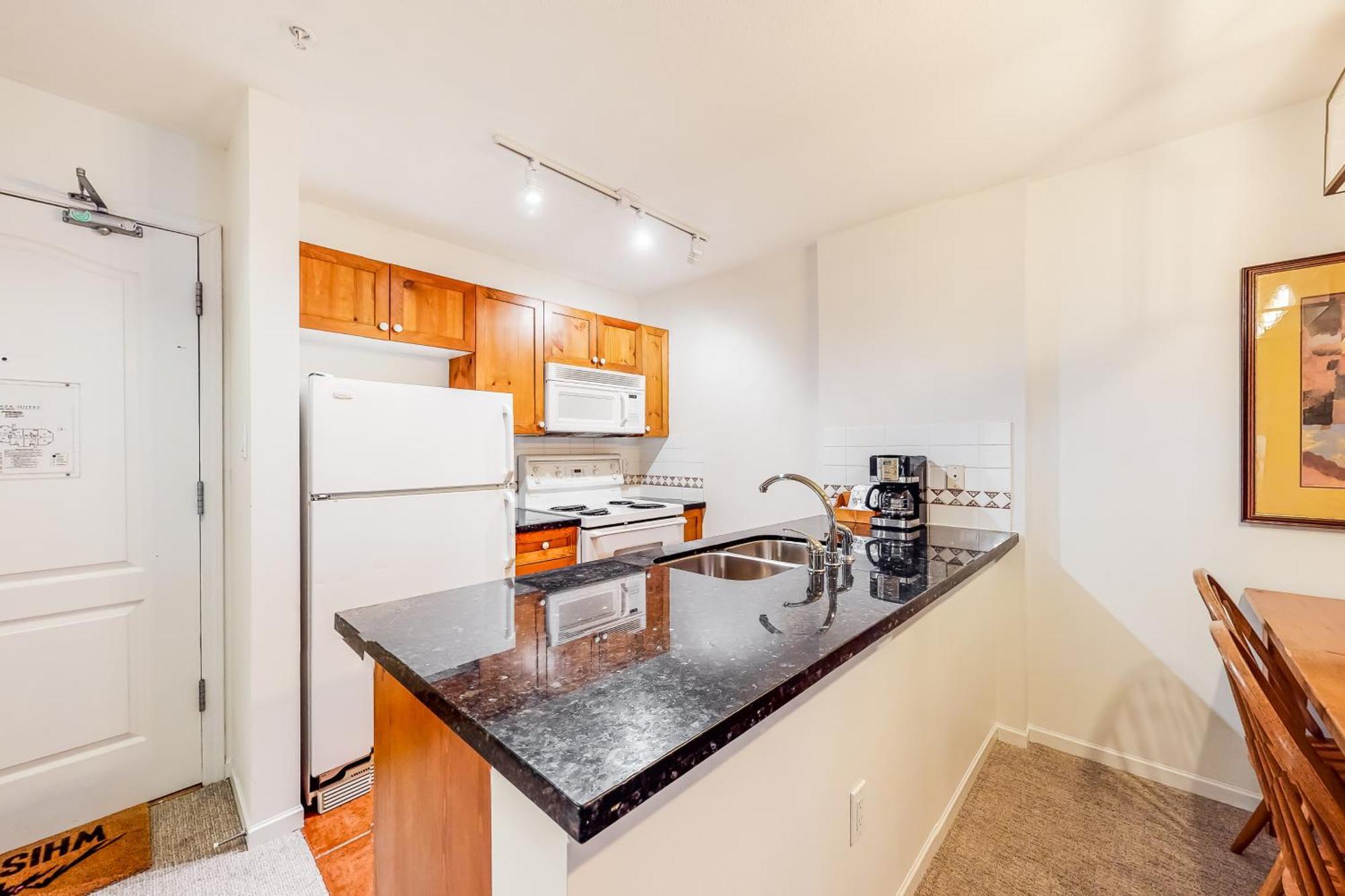 Town Plaza Suites Whistler Quarto foto