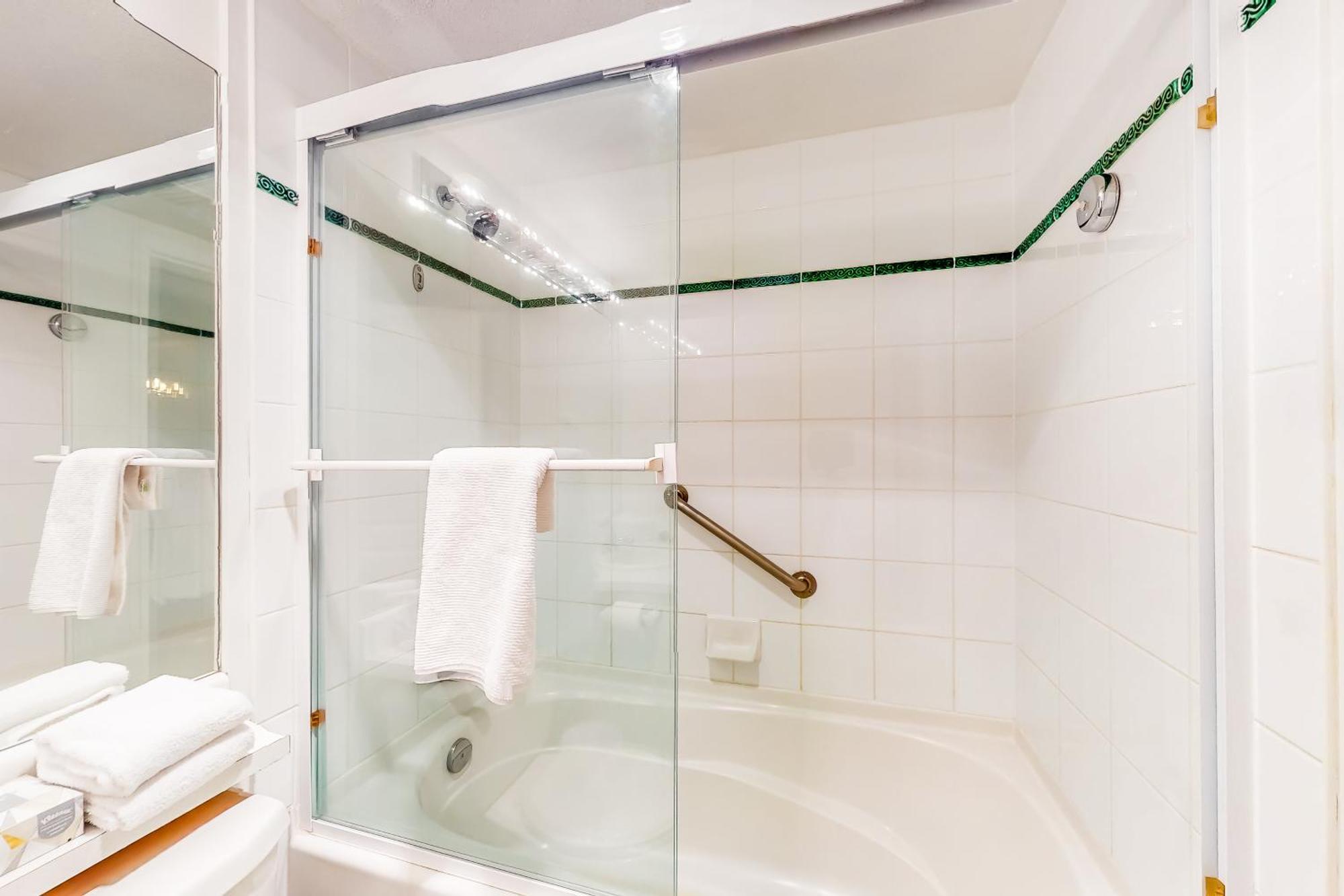 Town Plaza Suites Whistler Quarto foto