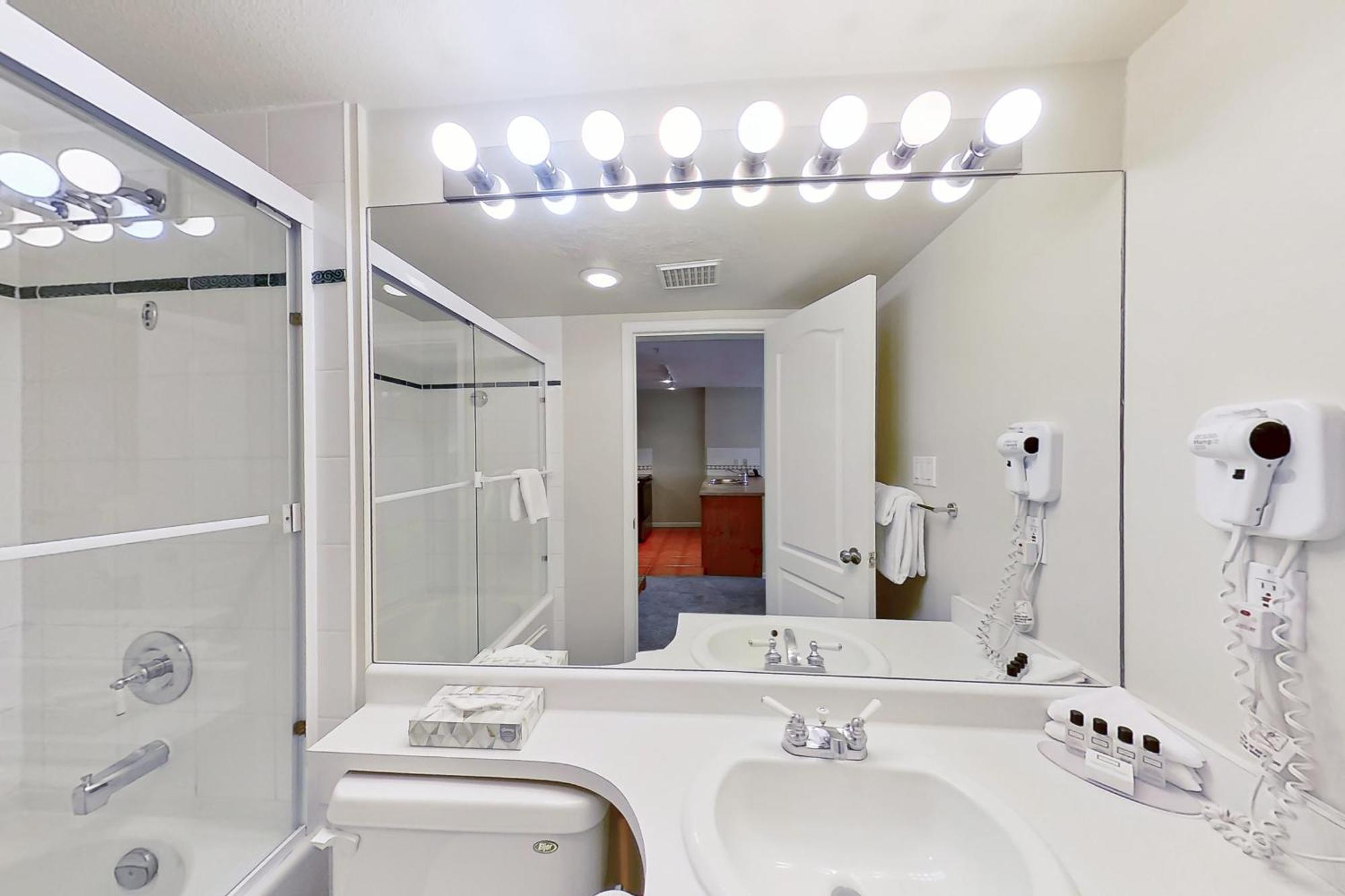 Town Plaza Suites Whistler Quarto foto