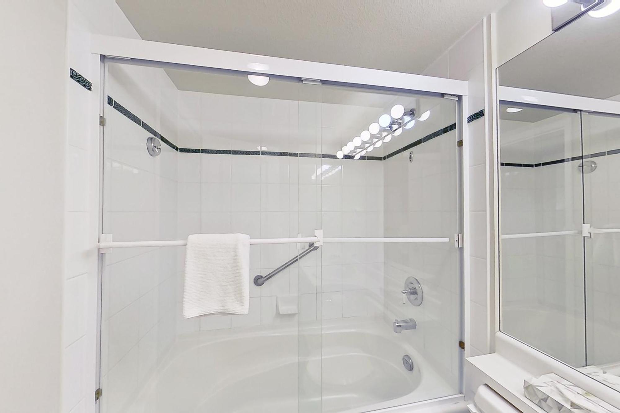Town Plaza Suites Whistler Quarto foto